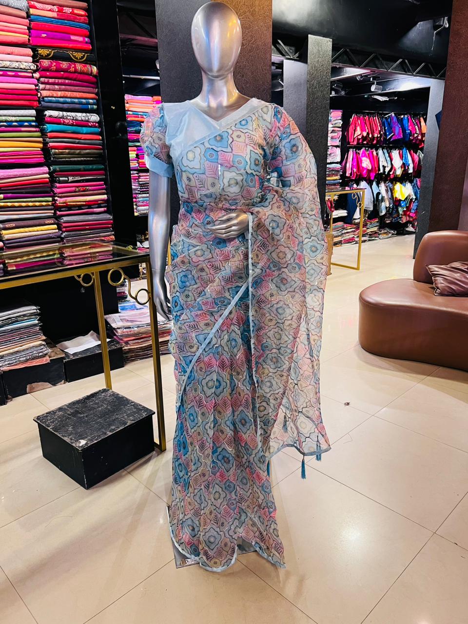 F HOT-L SAREE LAB